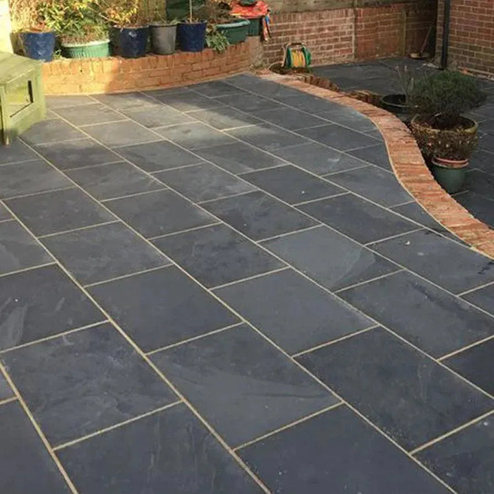 Brazilian black slate paving slabs